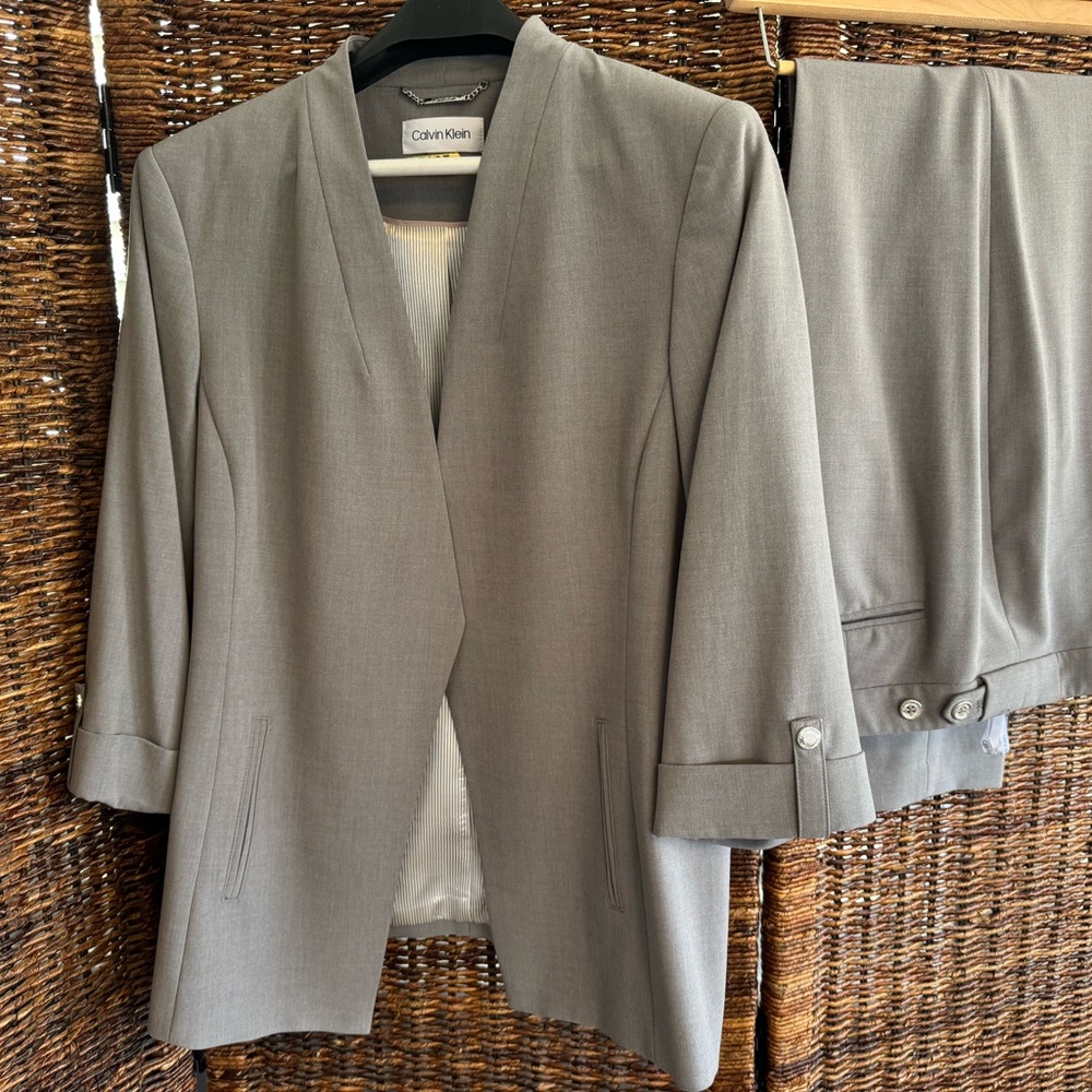 Calvin Klein Light Gray Suit Set